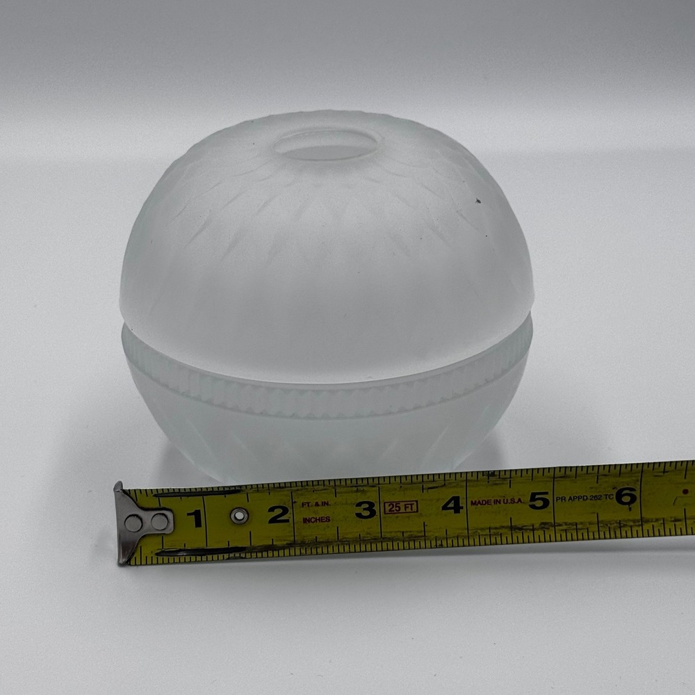 Indiana Glass Mt Vernon Lampe-Chandelle Frosted White Glass Candle Fairy Lamp - Picture 8 of 13